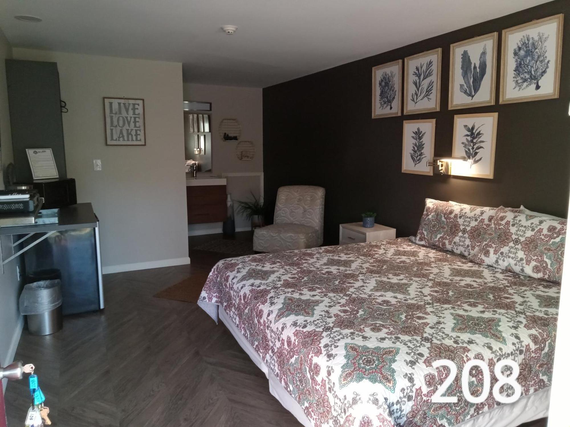 Hotel Lake Anna Glenora ภายนอก รูปภาพ